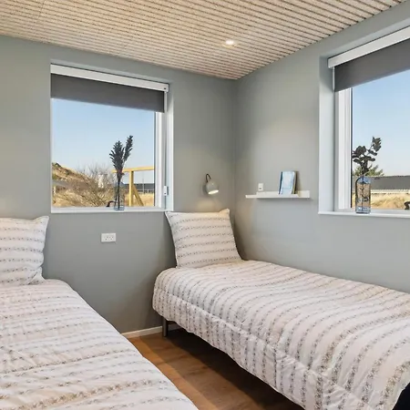 5 Star In Henne Beach, Cleaning Included *